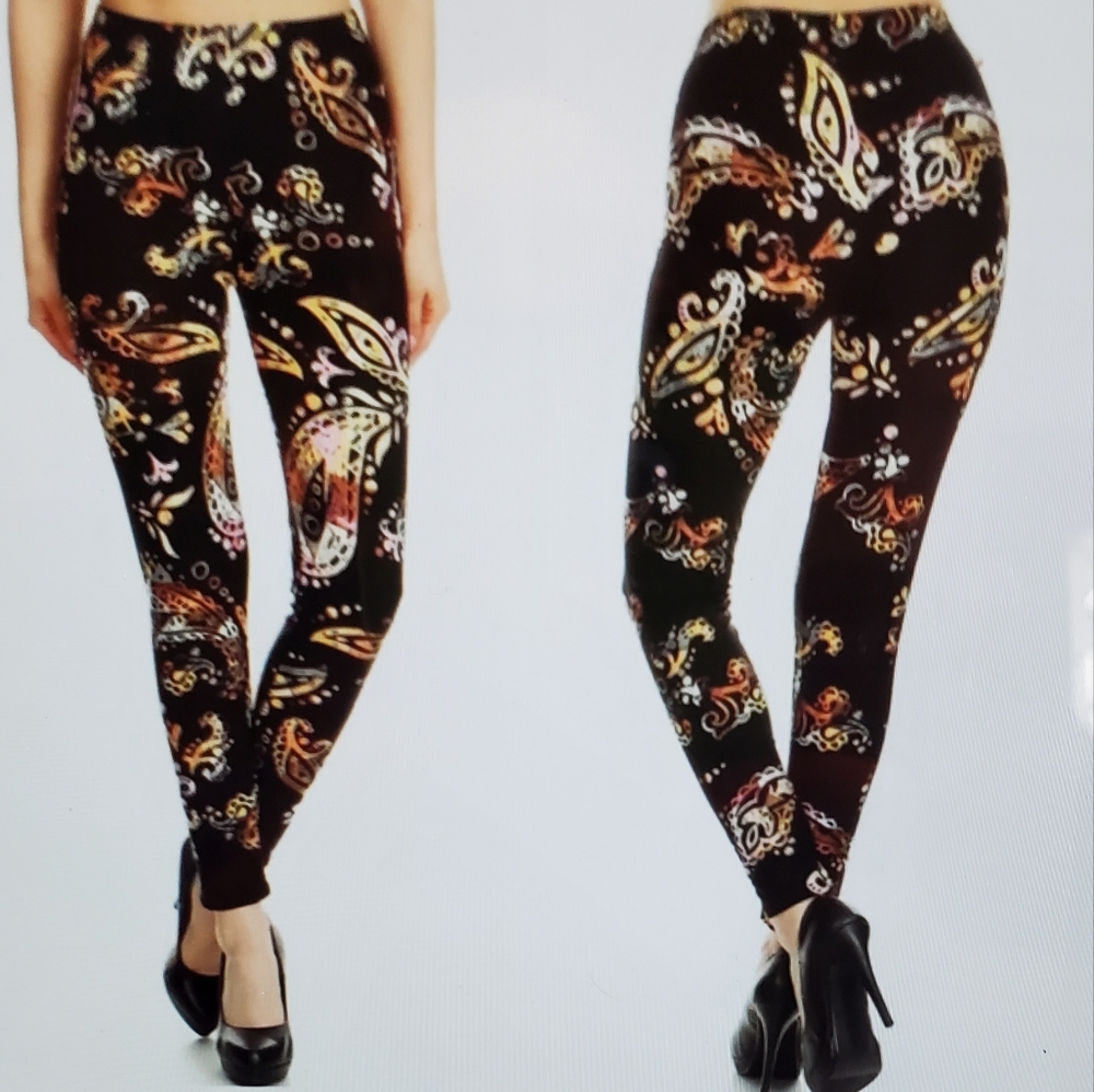 A Girl Thing Paisley Print Leggings